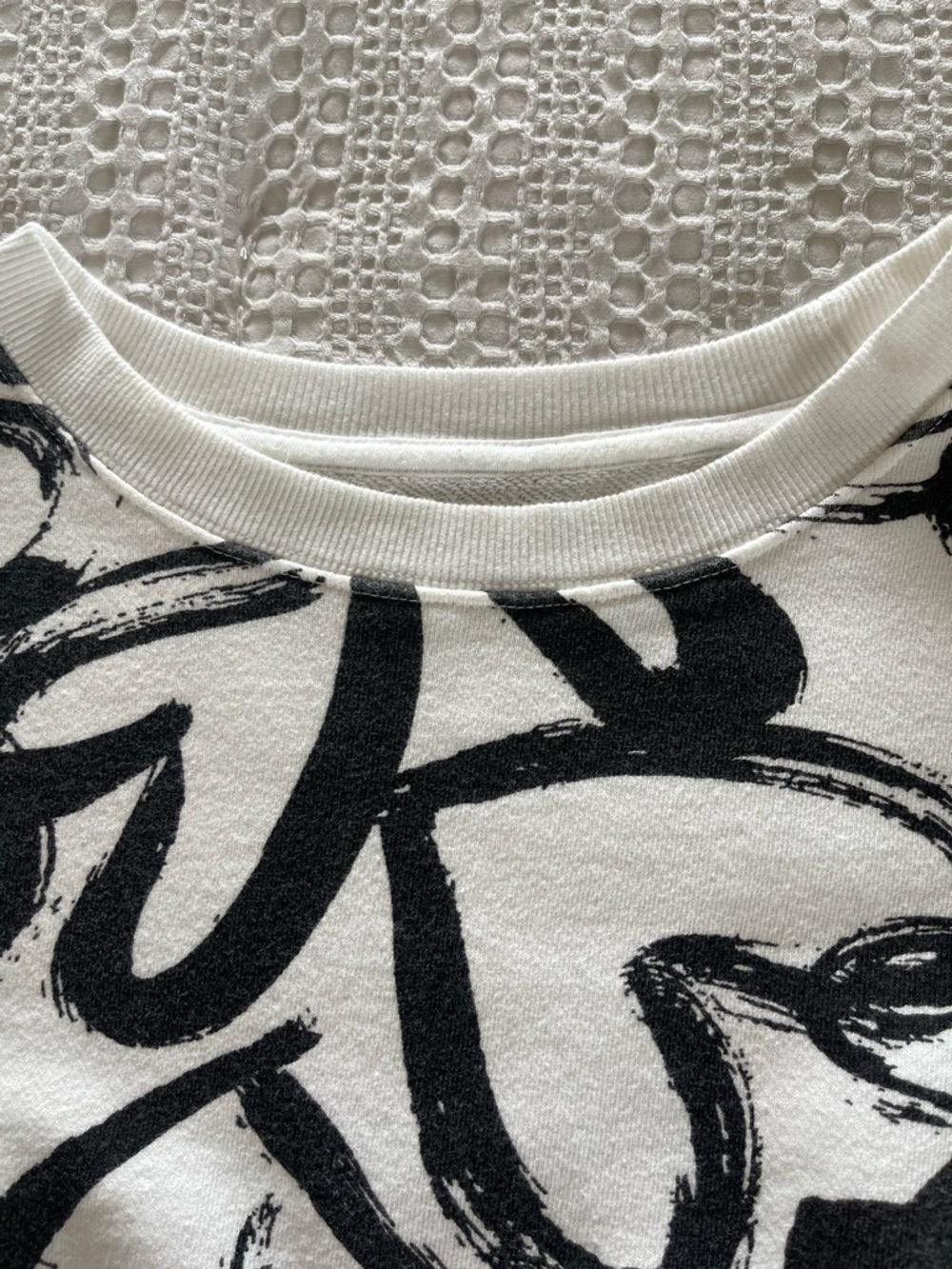 Maeve x Anthropologie Hearts Sweatshirt - Picture 4 of 5